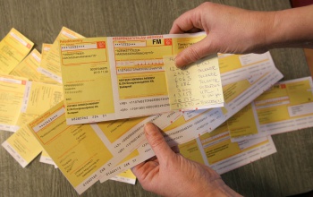 SMS-ben is kérhető csekk a gépjárműadó befizetéséhez