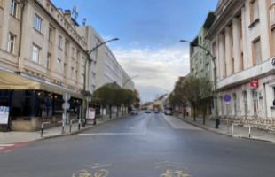 Forgalmi fennakadásokra kell számítani szerdán a Fő utcán