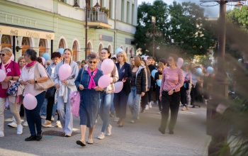 Tizedik alkalommal sétáltak az emlőrák ellen Kaposváron