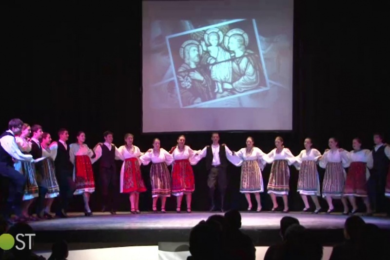 Somogy Táncegyüttes: Paradicsom mezeiben