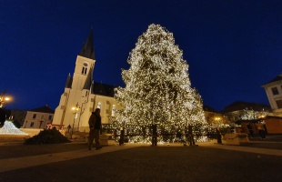 Rövid időre felgyulladtak csütörtök délután az adventi fények