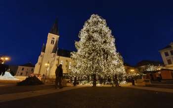 Rövid időre felgyulladtak csütörtök délután az adventi fények