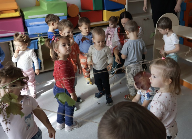 Színes programokkal ütötték el az időt a Gyöngyvirág Bölcsőde gyermekei