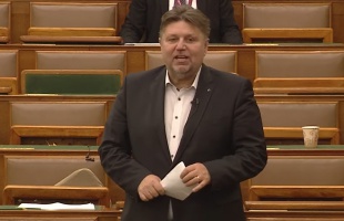 Gelencsér Attila: szívügyem a mosdósi kórház