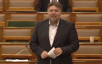 Gelencsér Attila: szívügyem a mosdósi kórház