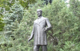 50 éve leplezték le Fodor József szobrát