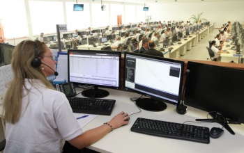 Ötmillióból négymillió indokolatlan hívás a 112-re