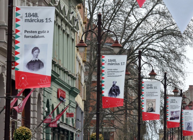 Sétálva tanulhatunk a Fő utcán