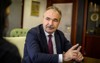 Megtiltották a földadó kivetését