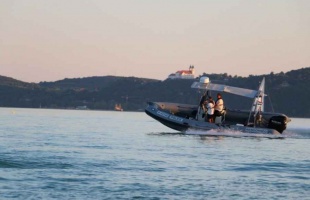 Eltörött az evezője, horgászt kellett menteni a Balatonból