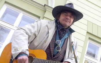 Elvis él – testvére cáfolta a közösségi médiában elterjedt halálhírét