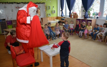 Ajándékot hozott az ovisoknak a Mikulás
