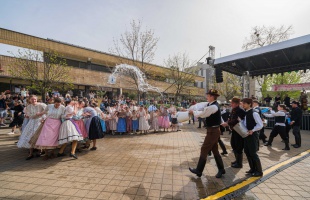 Könnyed húsvéti programok csábítják a turistákat a Balatonhoz