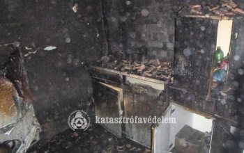 Leégett egy családi ház Táskán