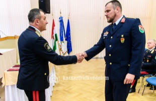 Múlt és jelen - Saját hőseiket is ünnepelték a katasztrófavédelemnél