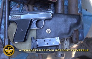A TEK-esek csaptak le egy idős batéi férfira - VIDEÓ