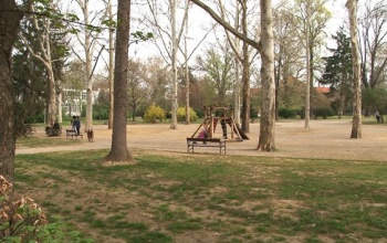 Eltűnt a Berzsenyi park játszótere?