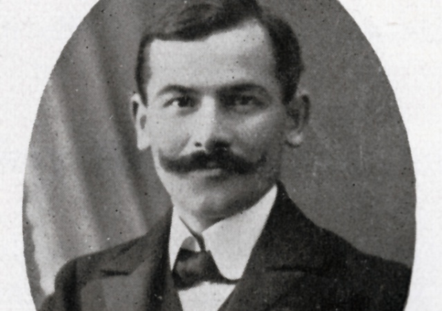 Megjött Gyenes Izsó