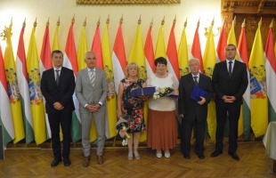 Kitüntetéseket adtak át a köz szolgálatáért kiemelkedően dolgozó tisztviselőknek