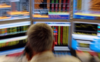 Sokak pénzét tőzsdézte el a kaposvári álbróker