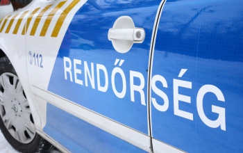 A fa tövében bújt el a rendőrök elől a siófoki férfi
