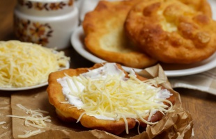 A héten indul a NAV ellenőrzéssorozata a Balatonnál és a Velencei-tónál