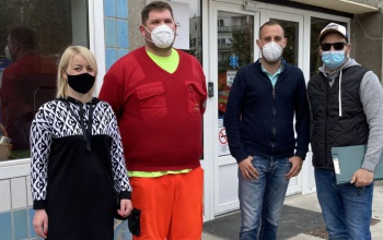Hambulancia: ebédet biztosítanak a mentőknek a kaposvári hamburgerezőben