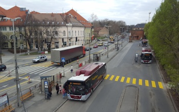 Új zebrán mehetnek át a gyalogosok a helyi buszpályaudvarra