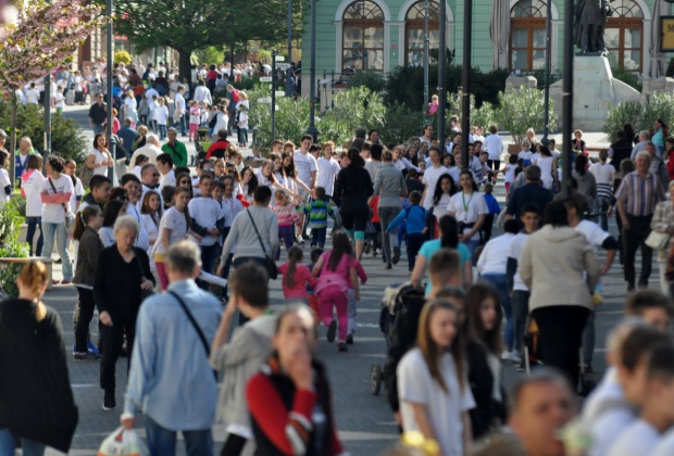 2000 ovis futott a Húsvétkergető versenyen