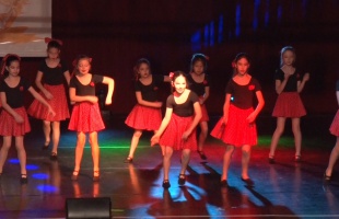 Látványsport '17 - Kisfaludy Utcai Tagiskola: Dance girls