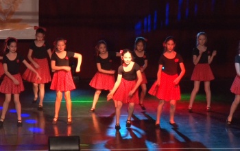 Látványsport '17 - Kisfaludy Utcai Tagiskola: Dance girls