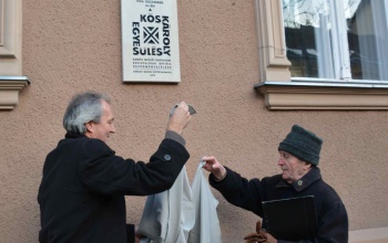 Emléktábla a Kós Károly Egyesülés tiszteletére