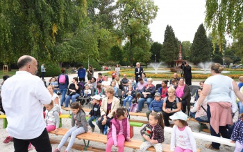 Évadnyitót tartott a BábSzínTér a Berzsenyi parkban