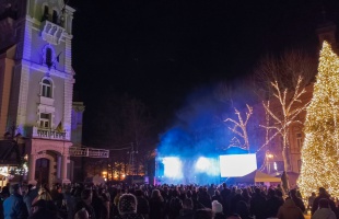 Tűzijáték helyett fényfestés és Ocho Macho koncert az idei szilveszteri kínálat Kaposváron
