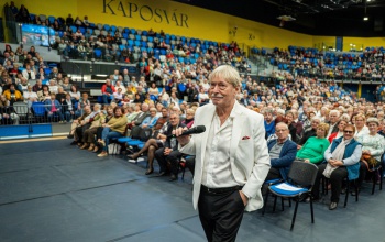 Soltész Rezső, Straub Dezső és Nyertes Zsuzsa szórakoztatta Kaposvár idős polgárait