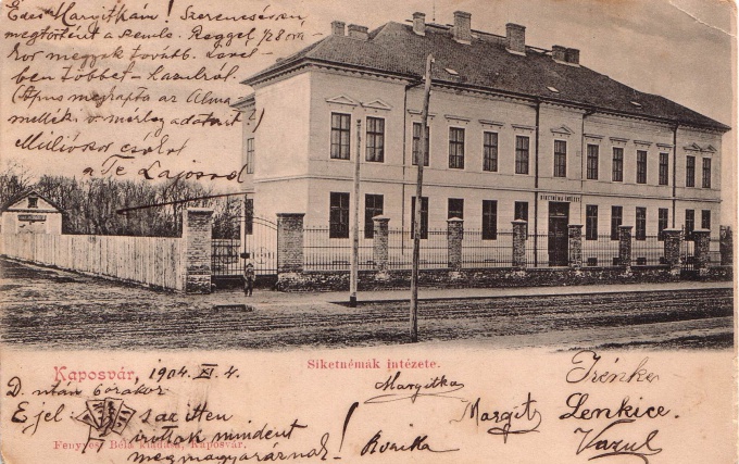 Iskola a siketnémáknak