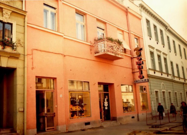 55 éve nyílt meg az Omnia kávészalon