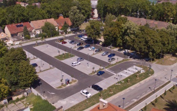 Így használja a 200 férőhelyes kórházi parkolót! – videó