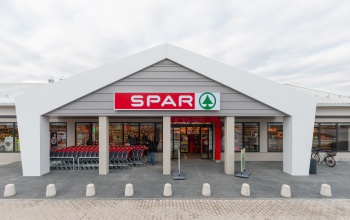 A SPAR szupermarketek már több mint 1200, az INTERSPAR hipermarketek több mint 1100 akciós ajánlattal várják vásárlóikat
