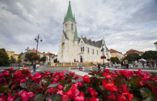 Hungarikum lett a déli harangszó és a csárdás