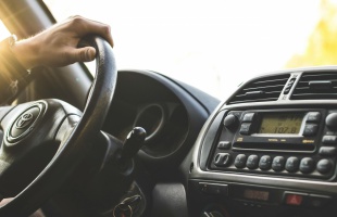 Idén akár 70 ezer autós válthat biztosítót az év végi kampányban