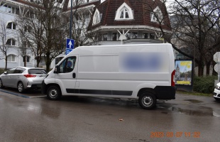 Nekikoccant egy autónak a Bajcsyban, majd szó nélkül lelépett