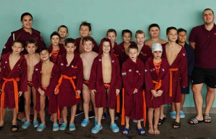 Tanulságos mérkőzések után a kis vízilabdások