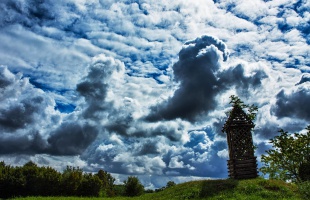 Gyakran kell megküzdeni zivatarokkal a hétvégén, de hideg nem lesz