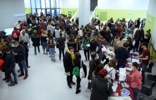 Középiskolás diákokkal telt meg a Kaposvári Campus - rengeteg érdeklődőt vonzott a nyílt nap