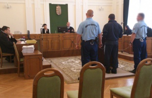 A védők Szita Bence feltételezett gyilkosainak felmentését kérték