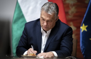 Orbán Viktor: a történelem magyar oldalán állunk