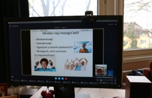 Online tanfolyamot tartottak - felhívták az idősek figyelmét, hogy ne dőljenek be az internetes csalóknak