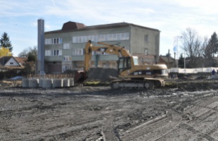 Befejeződtek a mélyépítési munkálatok a Cseri úton