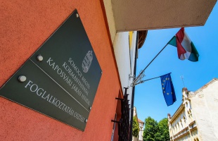 Tizenötezer fővel nőtt a munkanélküliek száma az elmúlt egy évben